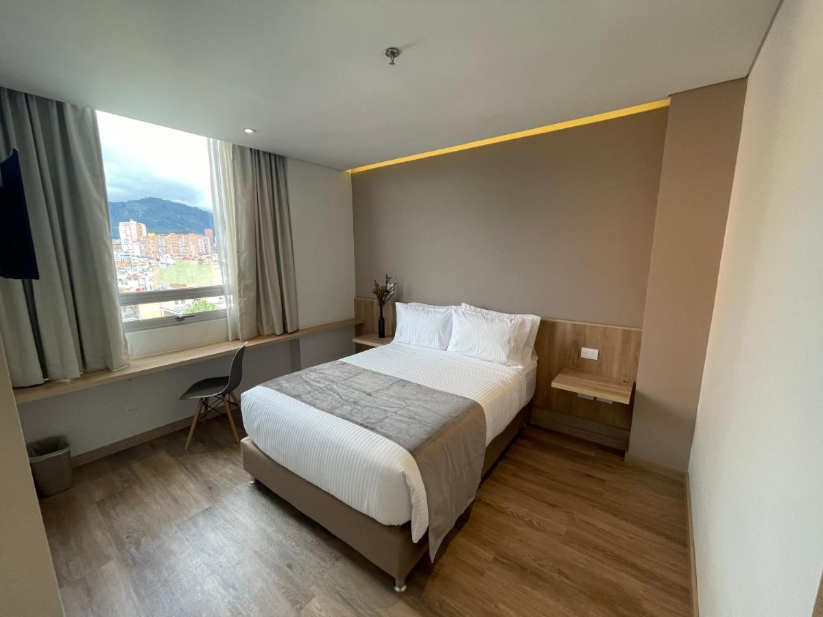 בוגוטה Em Hotel Corferias Embajada Americana מראה חיצוני תמונה