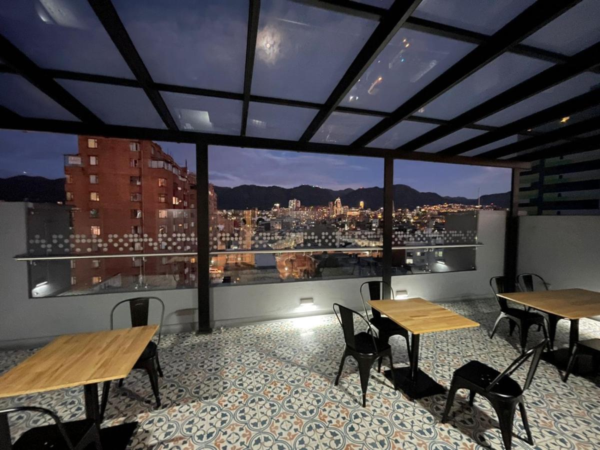 בוגוטה Em Hotel Corferias Embajada Americana מראה חיצוני תמונה